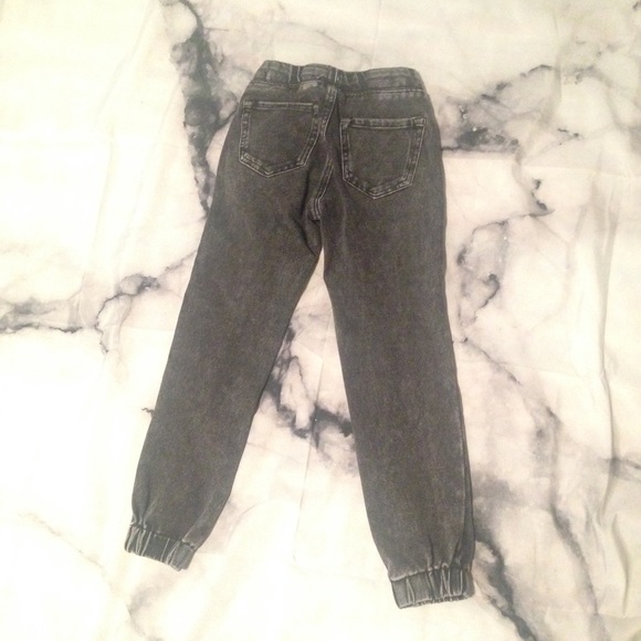 Joggers - Picture 3 of 5